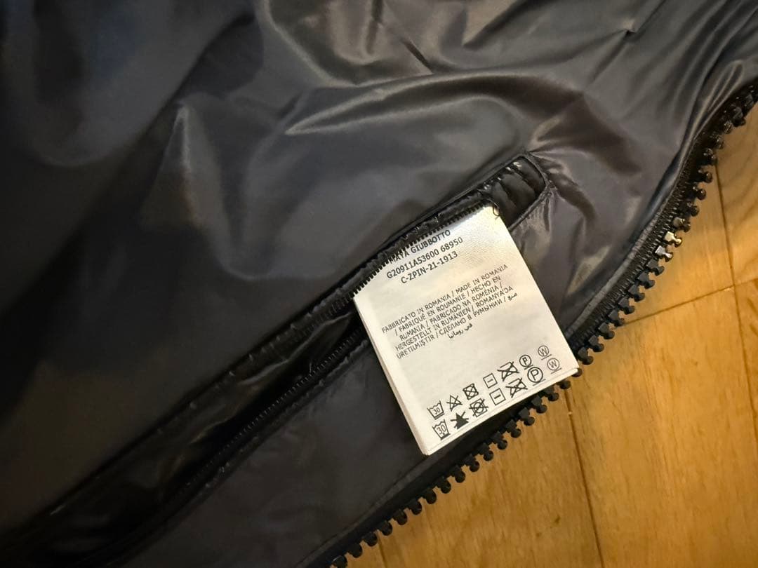 Moncler マヤ黒 ダウンジャケット