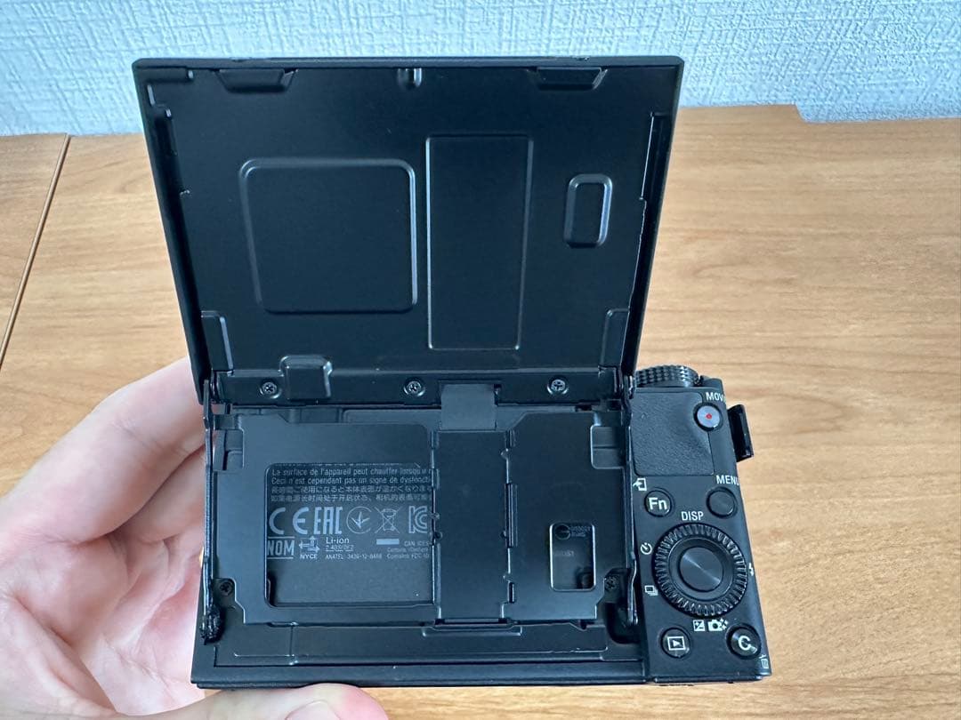 ほぼ未使用　Cyber-shot DSC-RX100M3