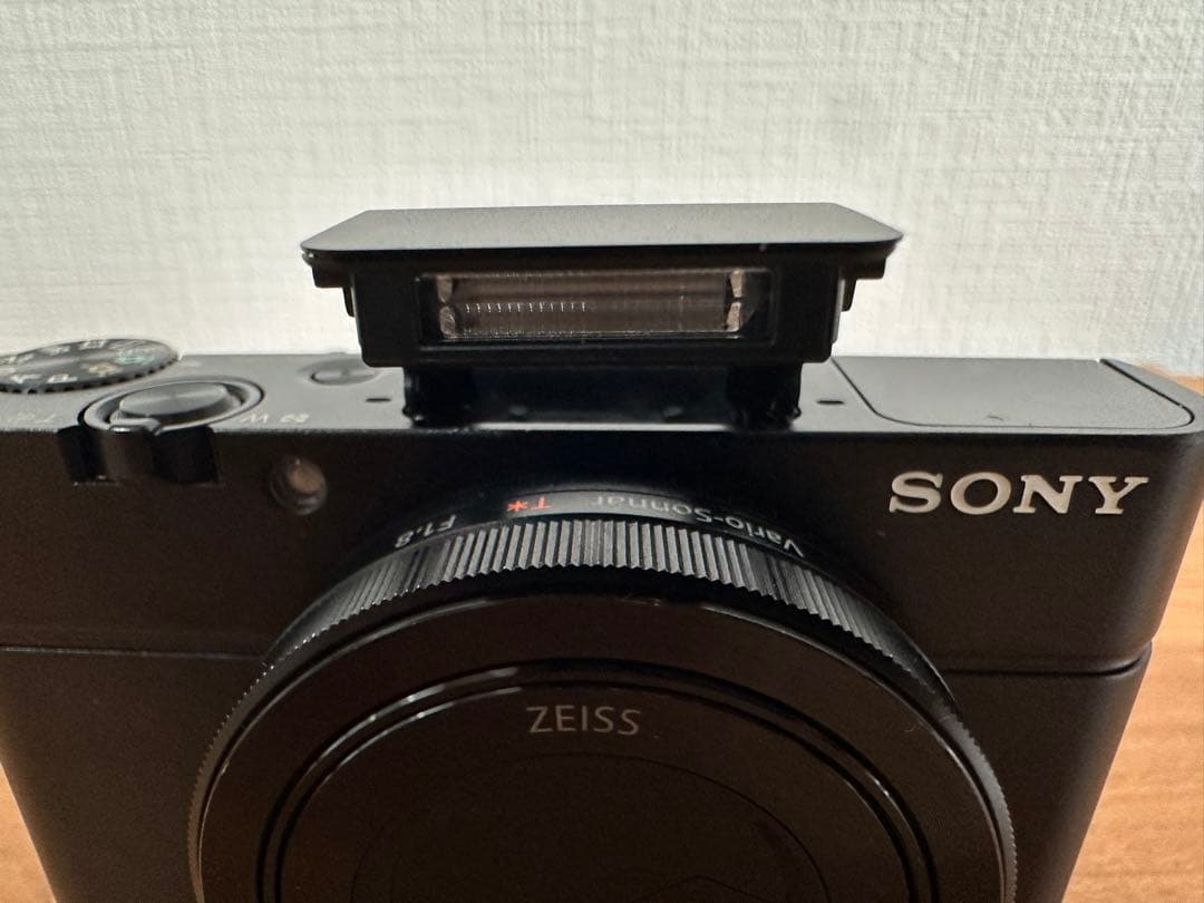 ほぼ未使用　Cyber-shot DSC-RX100M3