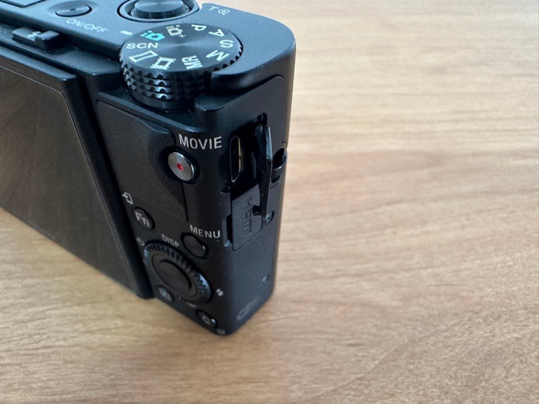 ほぼ未使用　Cyber-shot DSC-RX100M3