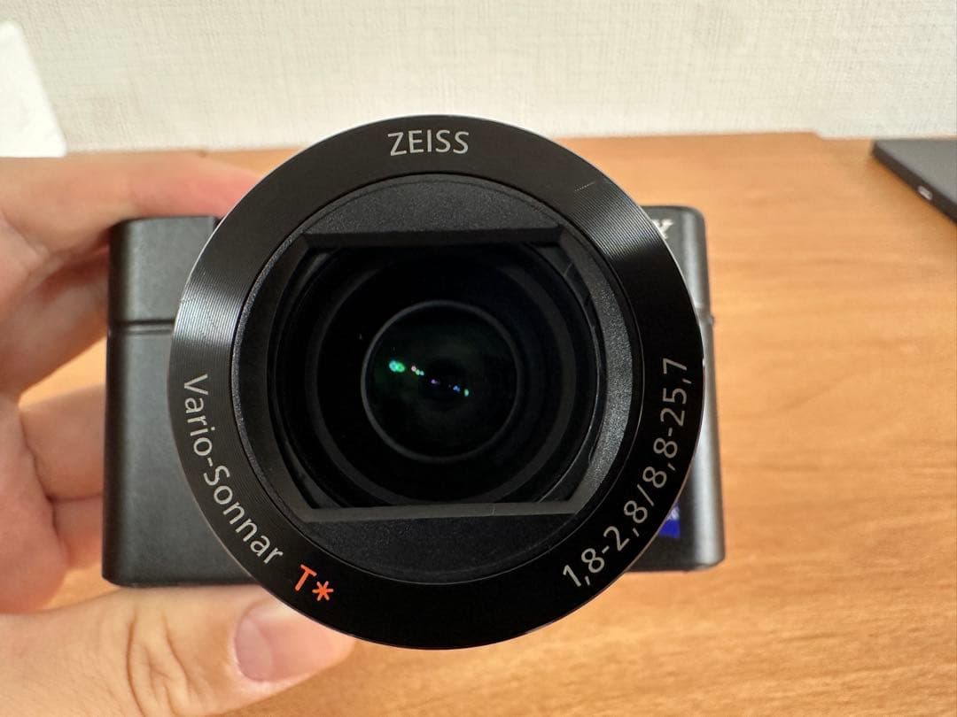 ほぼ未使用　Cyber-shot DSC-RX100M3