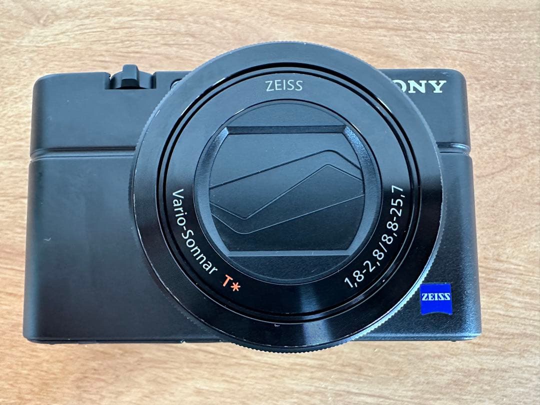 ほぼ未使用　Cyber-shot DSC-RX100M3