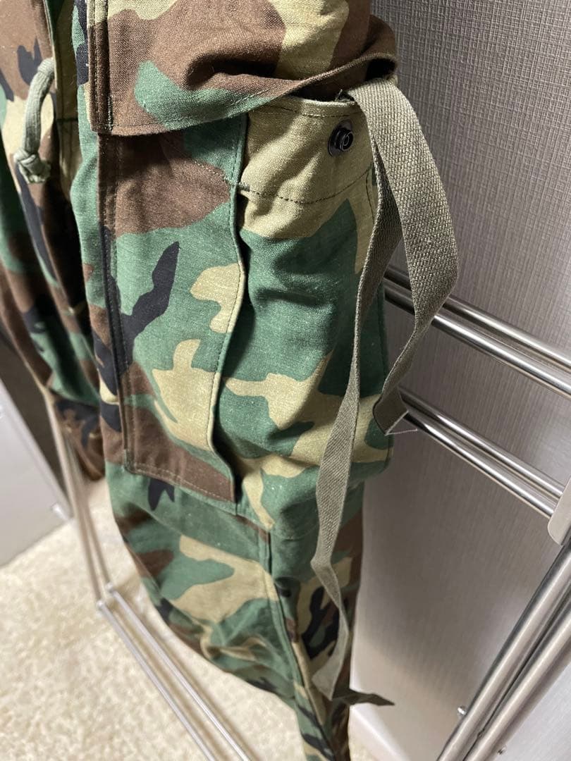 実物新品デッドストック 米軍 M-65フィールドカーゴパンツ ウッドランドM-R