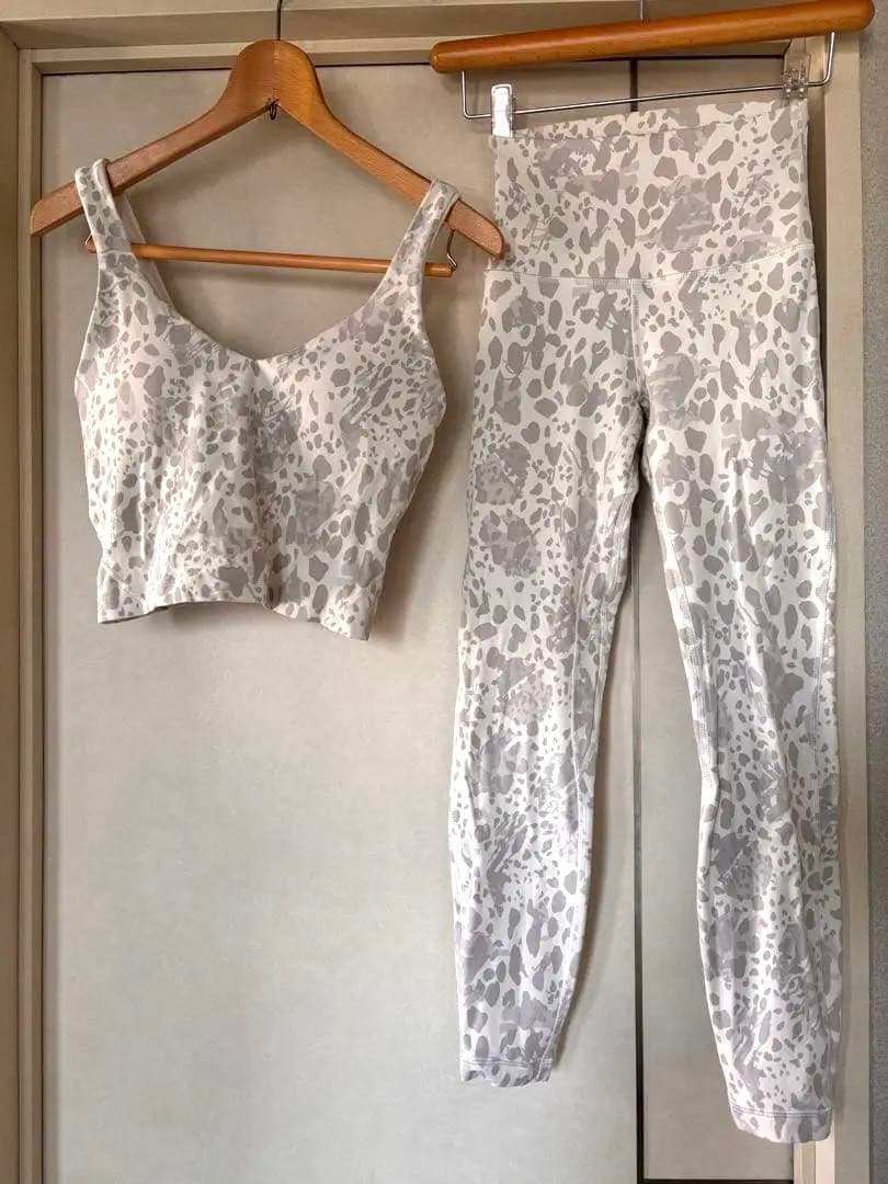 レッグウェア lululemon lenggings and tops