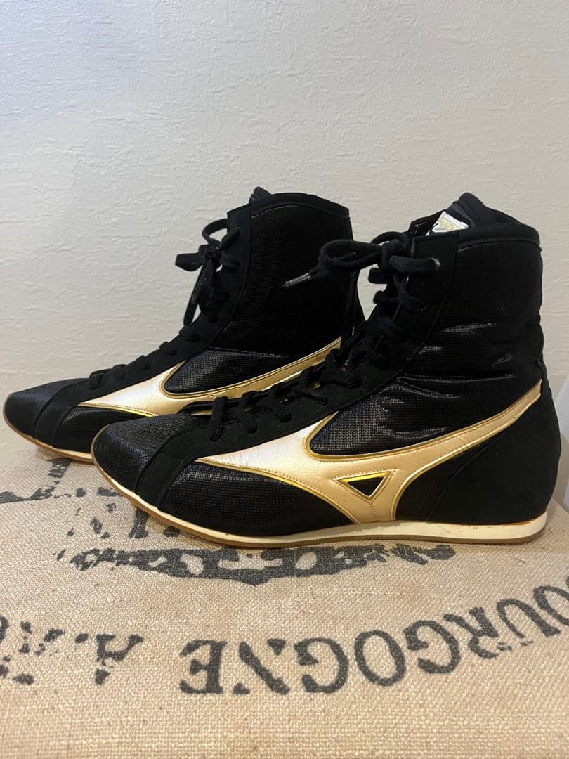 MIZUNO ボクシングシューズ ブラック/ゴールド