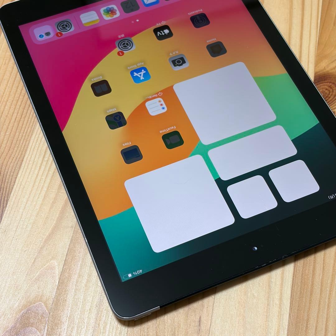 ipad 第6世代 ゴールド32GB セルラーモデル　5730