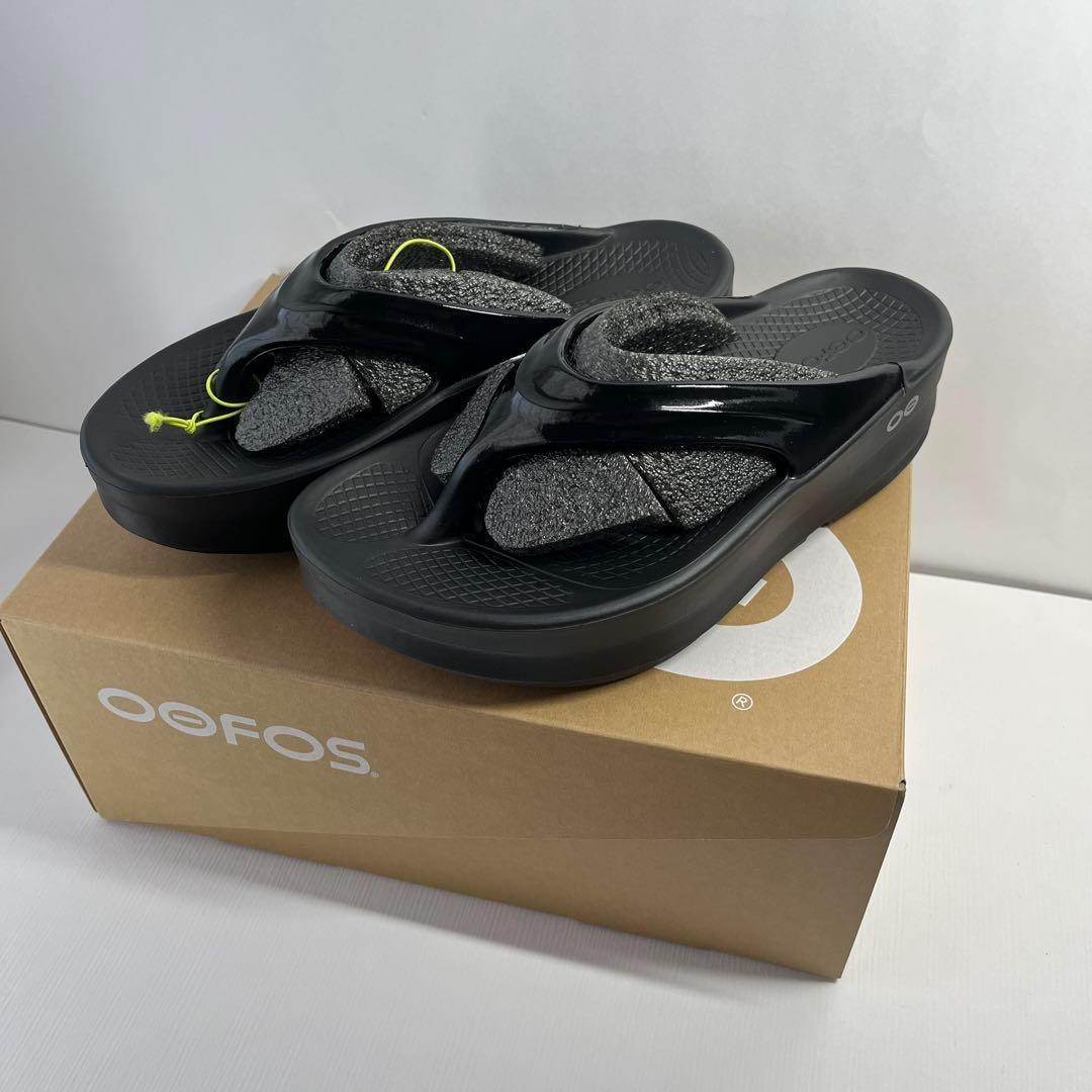 大特価・新品 OOFOS OOmega ウーフォス ウーメガ ブラック　サンダル