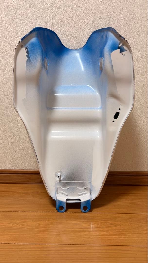 SUZUKI インパルス400タンクGK79Aクーリーカラー　塗装後未使用