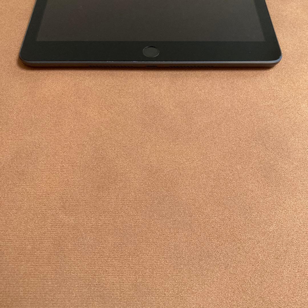 3269【早い者勝ち】iPad7 第7世代 32GB WIFIモデル☆