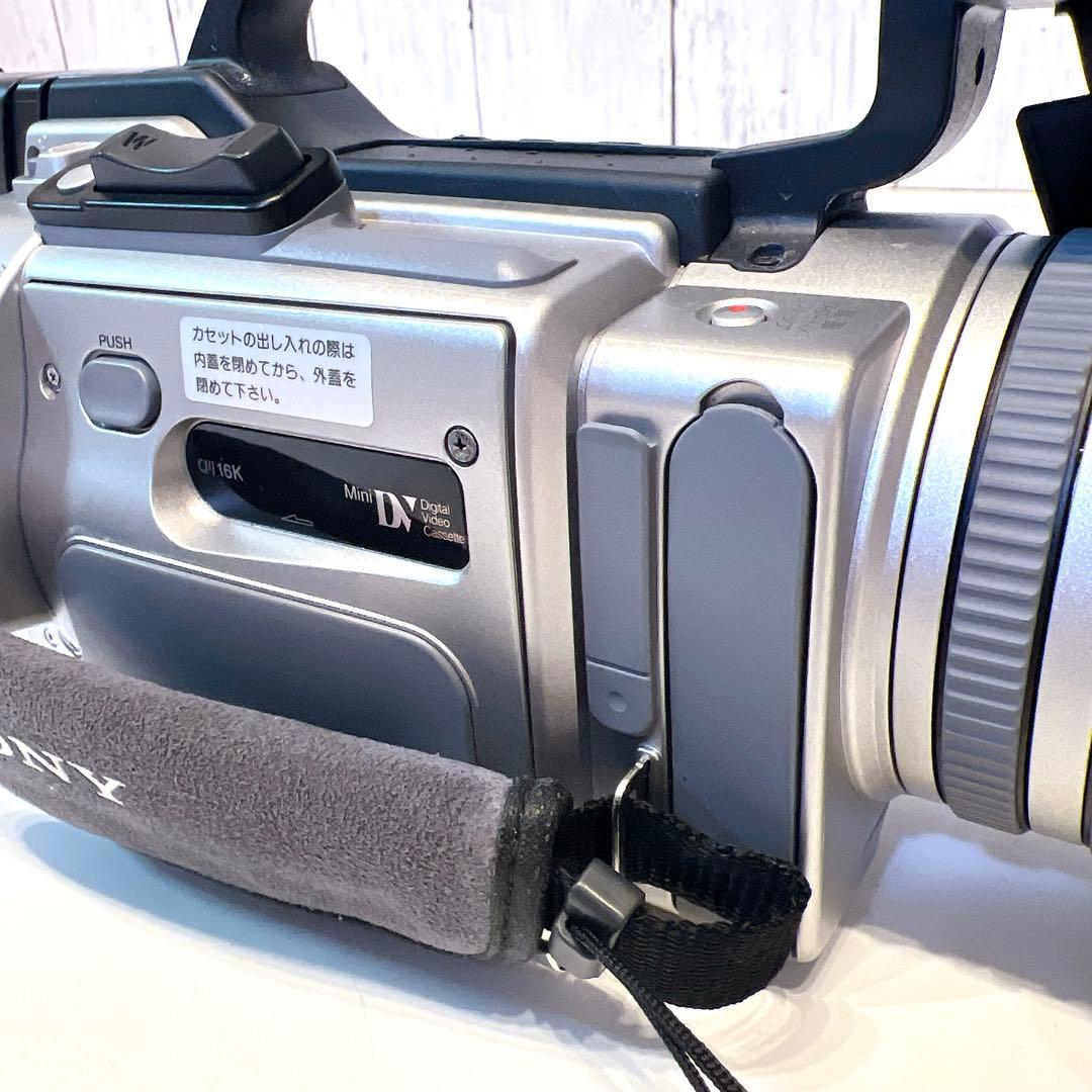 【動作品】SONY DCR-VX2000 業務用ビデオカメラ 本体