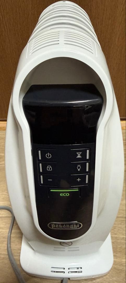 デロンギ オイルヒーター NJ0505E 2～3畳 ピュアホワイト×ブラック