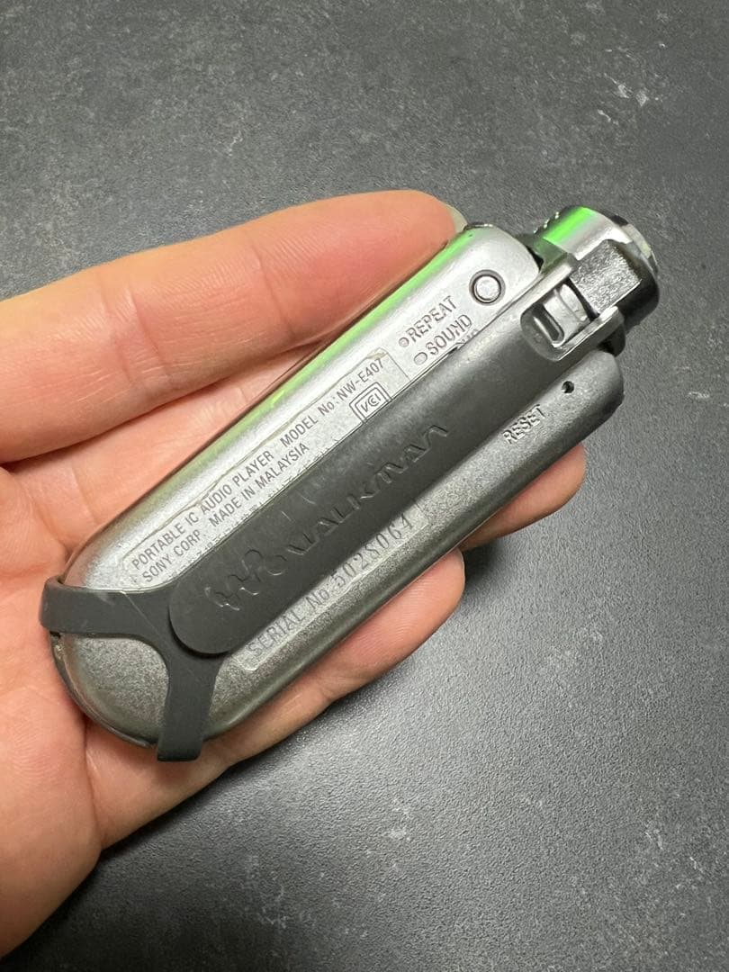 SONY ウォークマン　NW- E407 グリーン