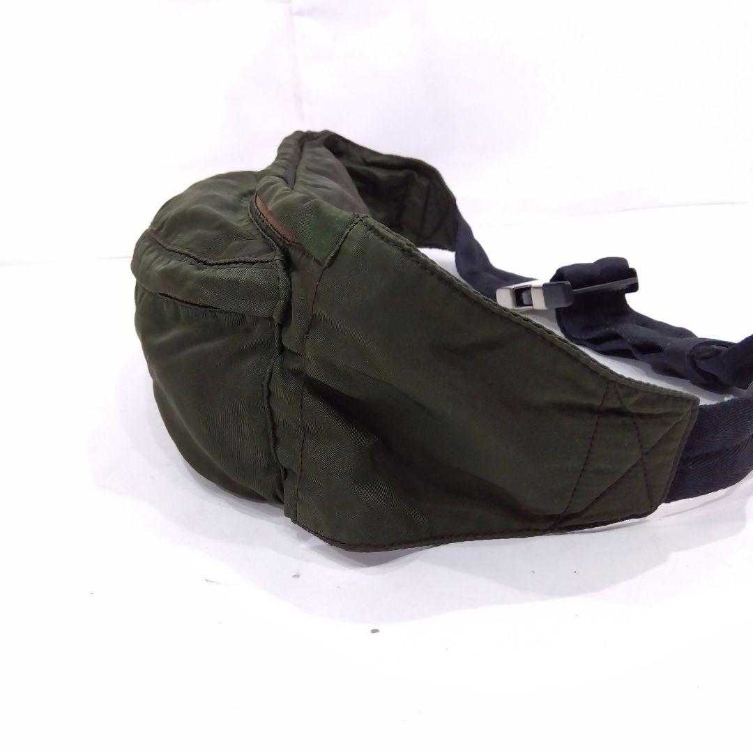 プラダ ボディバッグ ウエストポーチ ナイロン 2室 グリーン系 三角ロゴ