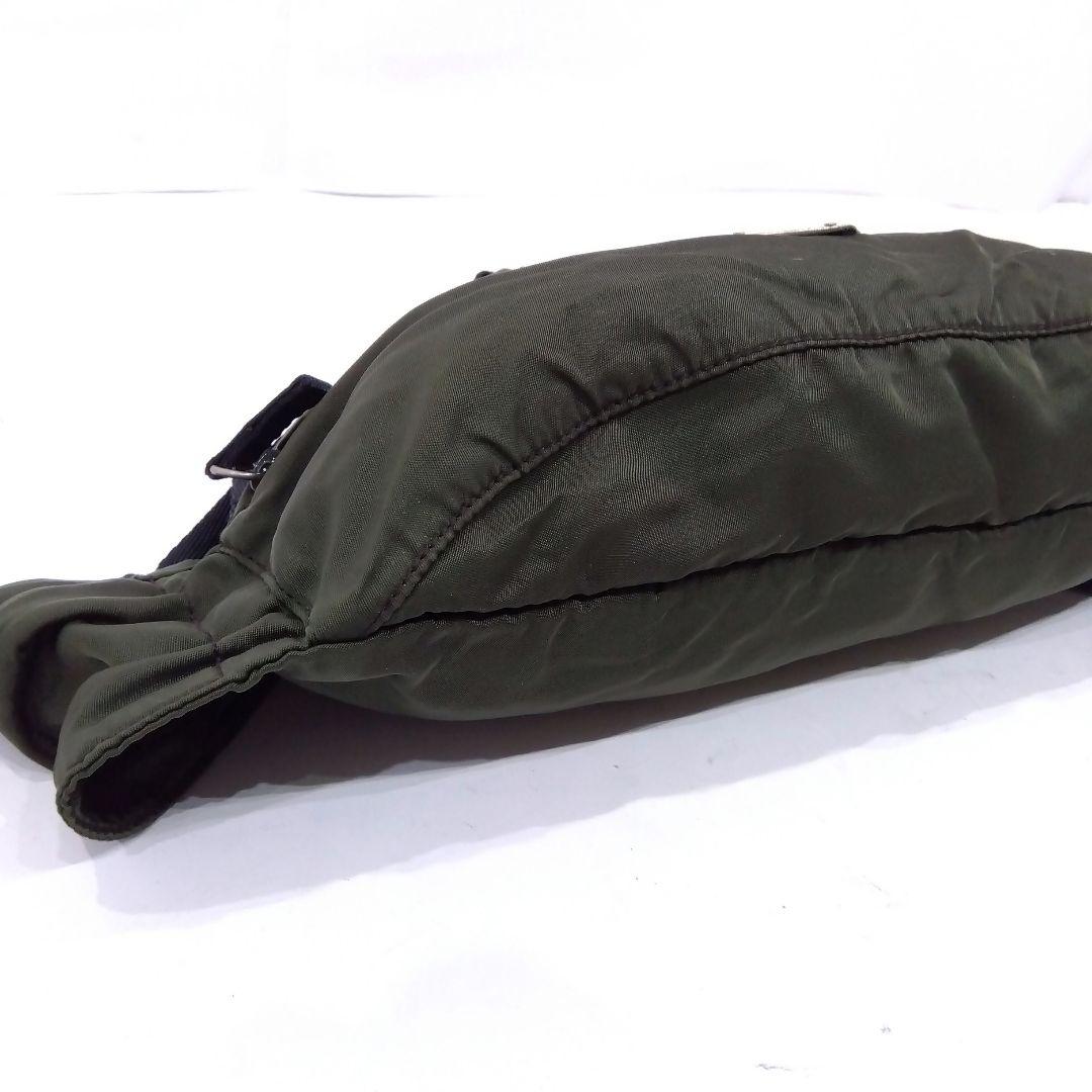 プラダ ボディバッグ ウエストポーチ ナイロン 2室 グリーン系 三角ロゴ