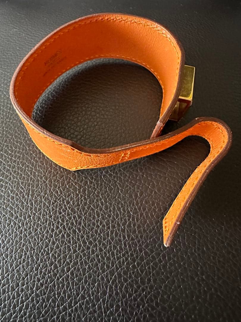 HERMES エルメス アルテミス オレンジ レザーバングル 難あり