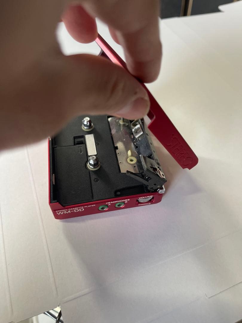 SONY WALKMAN DD カセットプレーヤー レッド