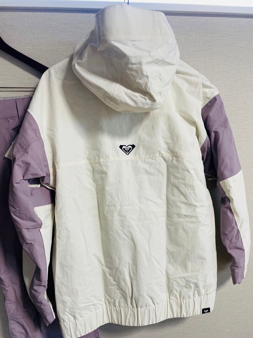 新品 ROXY 2026 最新スノーボードウェア Mサイズ レディース ロキシー