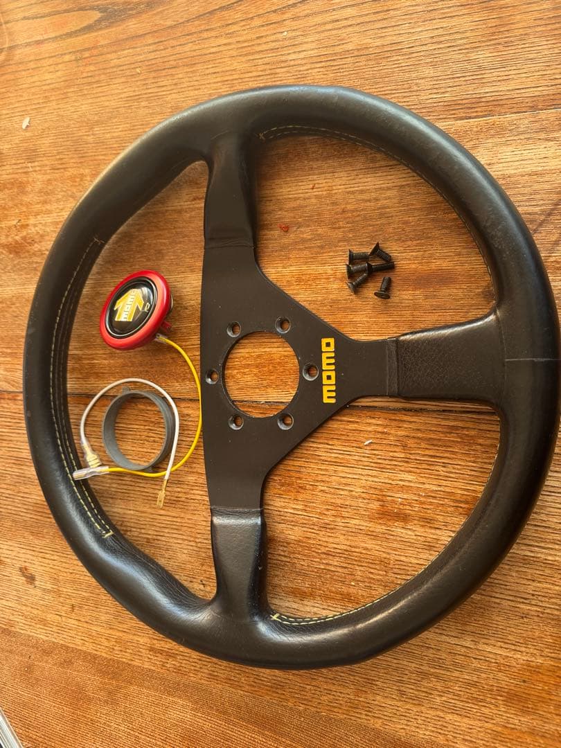 momoステアリングセット