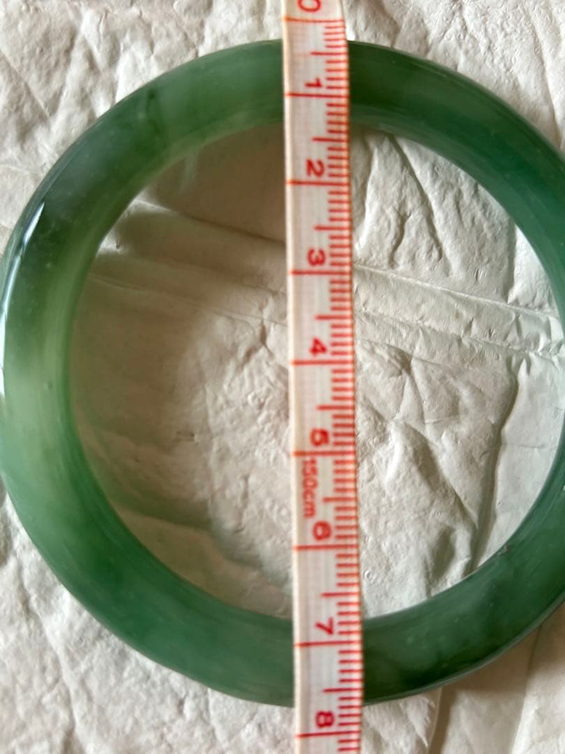 翡翠バングル？