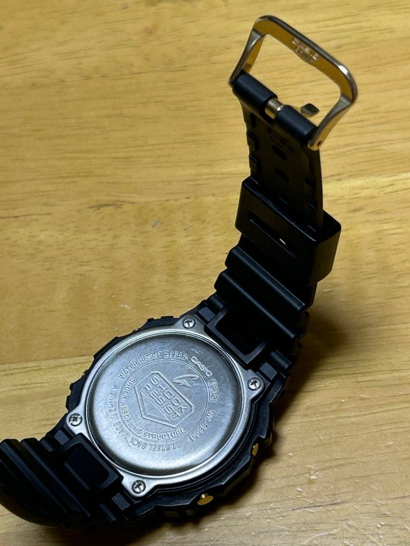 casio G-SHOCK ジーショックDW-5600E 良好　美品　ゴールド