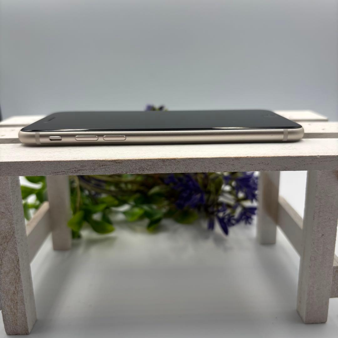 【美品】iPhone SE第3世代 64GB スターライト 342