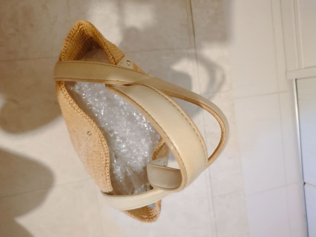 ヘレンカミンスキー ラフィア レザーハンドルトートバッグ