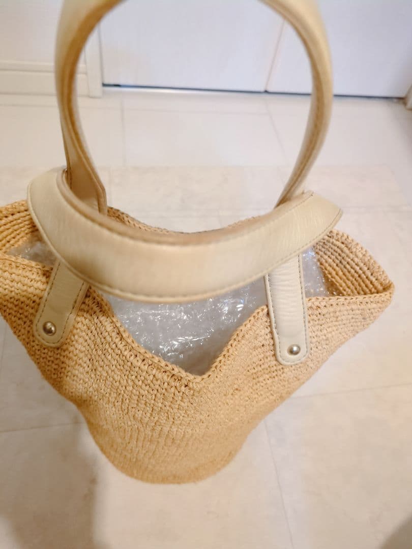 ヘレンカミンスキー ラフィア レザーハンドルトートバッグ