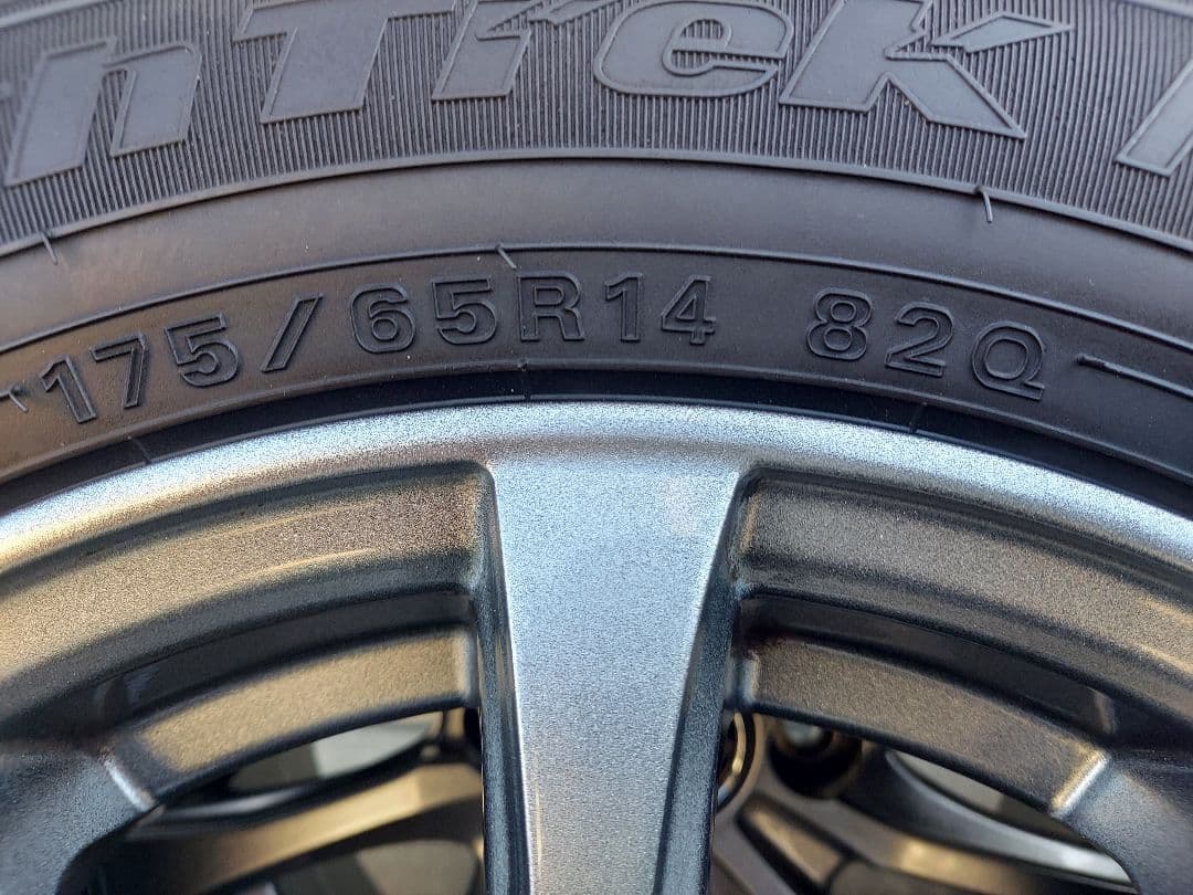 175/65R14　スタッドレスタイヤ　アルミホイール　4本セット　♪送料無料♪
