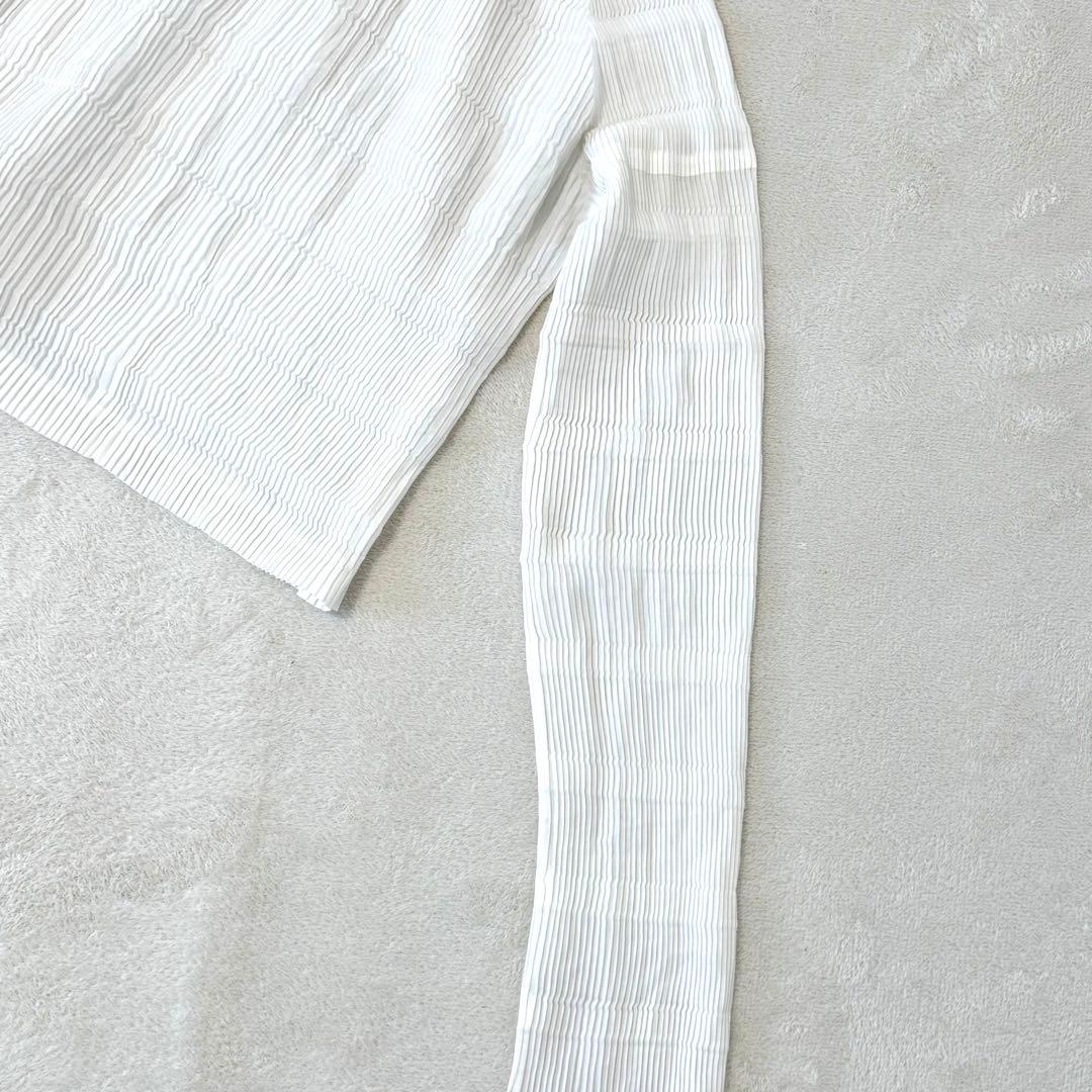 専用　ISSEY MIYAKE プリーツ　ホワイト　変形　長袖　　カーディガン