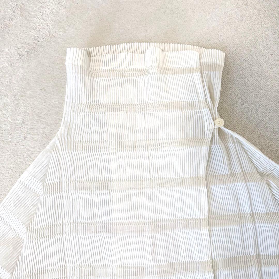 専用　ISSEY MIYAKE プリーツ　ホワイト　変形　長袖　　カーディガン