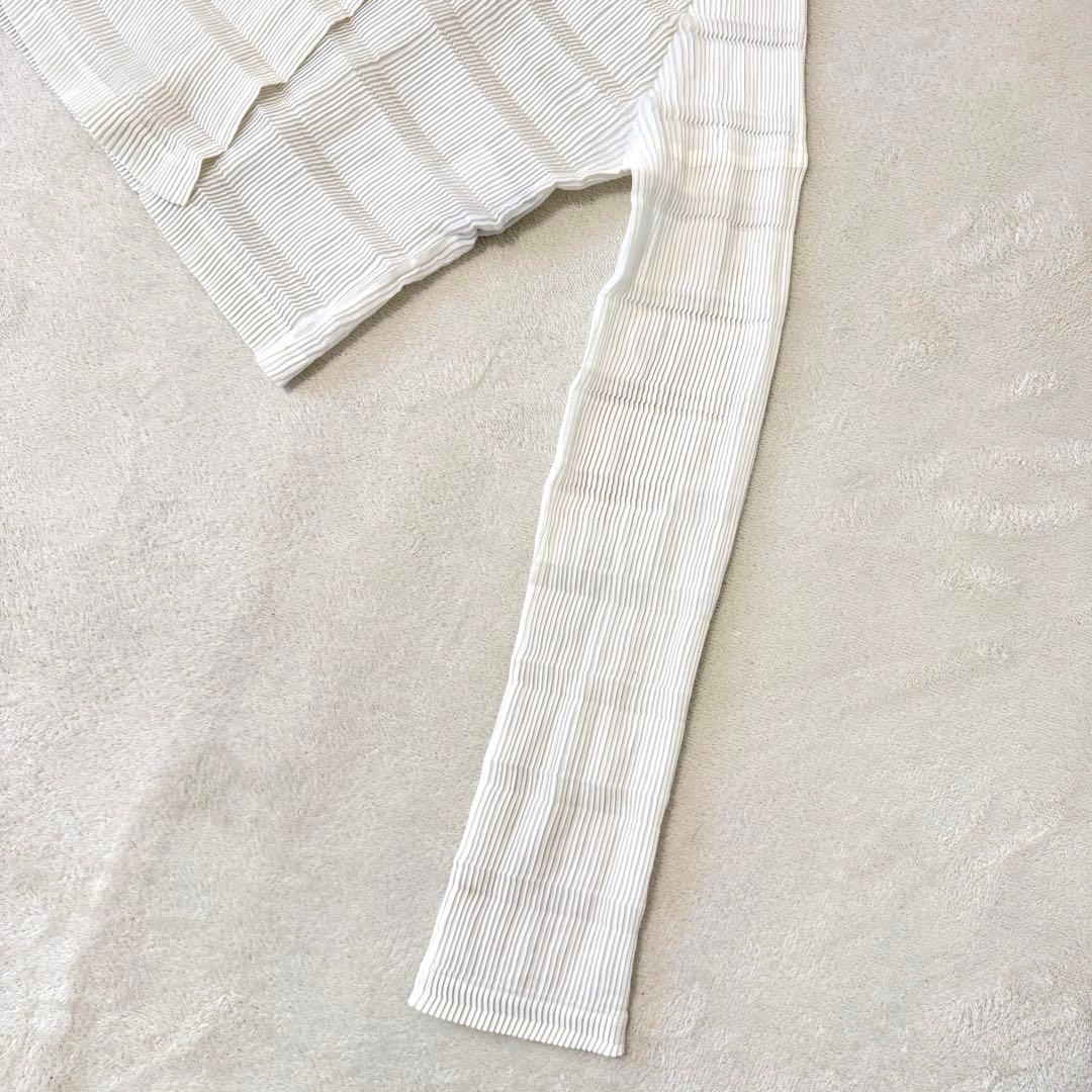 専用　ISSEY MIYAKE プリーツ　ホワイト　変形　長袖　　カーディガン