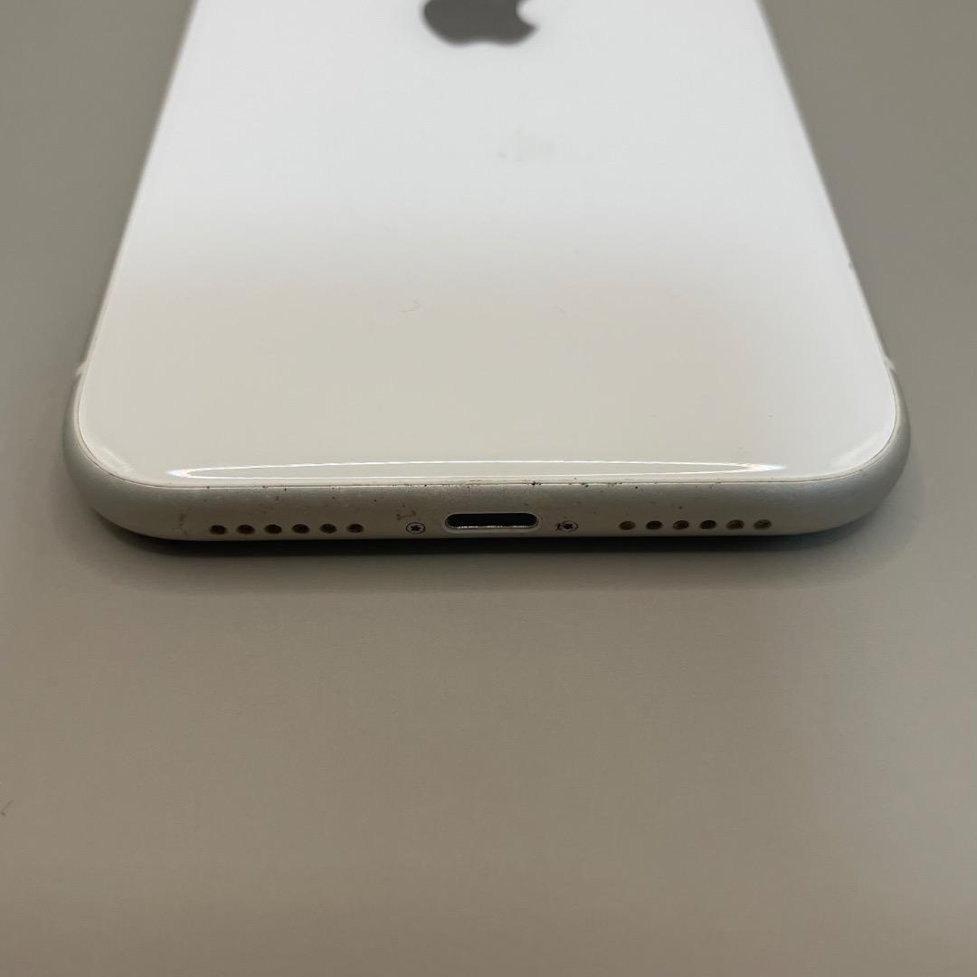 美品✨iPhone11 128GB ホワイト　バッテリー新品100％