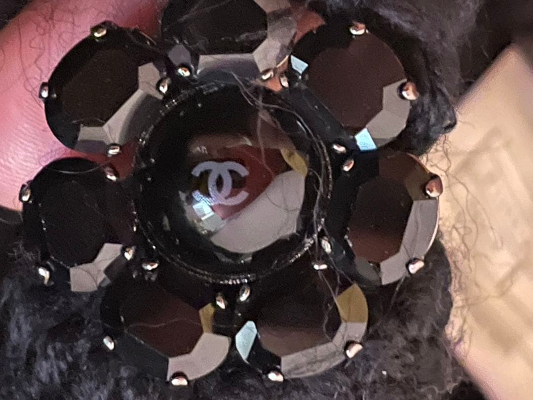 シャネルCHANEL08A宝石ボタン美品カメリアニットコート