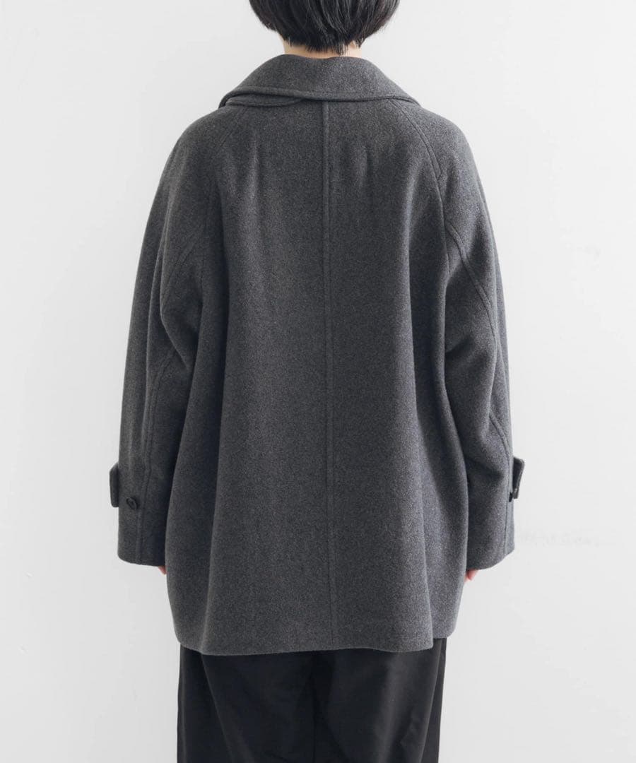 ★新品未使用タグ付き★UR DOORS＊スーパー100メルトンPコート