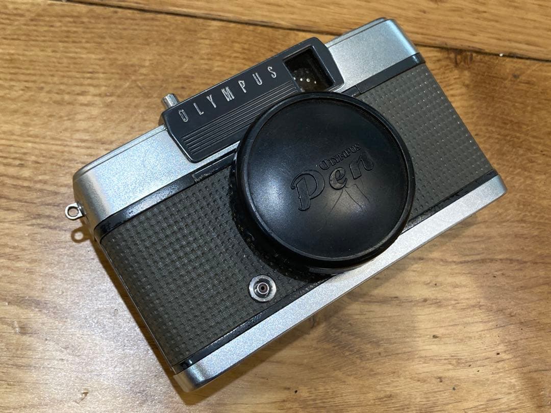 OLYMPUS Pen フィルムカメラ レンズキャップ付き
