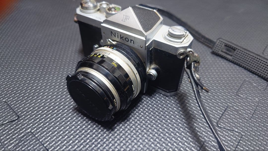希少品 ニコンF レンズ付き 一眼レフ フィルムカメラ