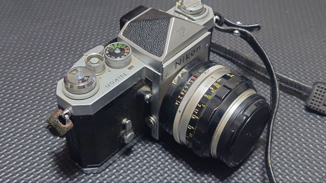 希少品 ニコンF レンズ付き 一眼レフ フィルムカメラ