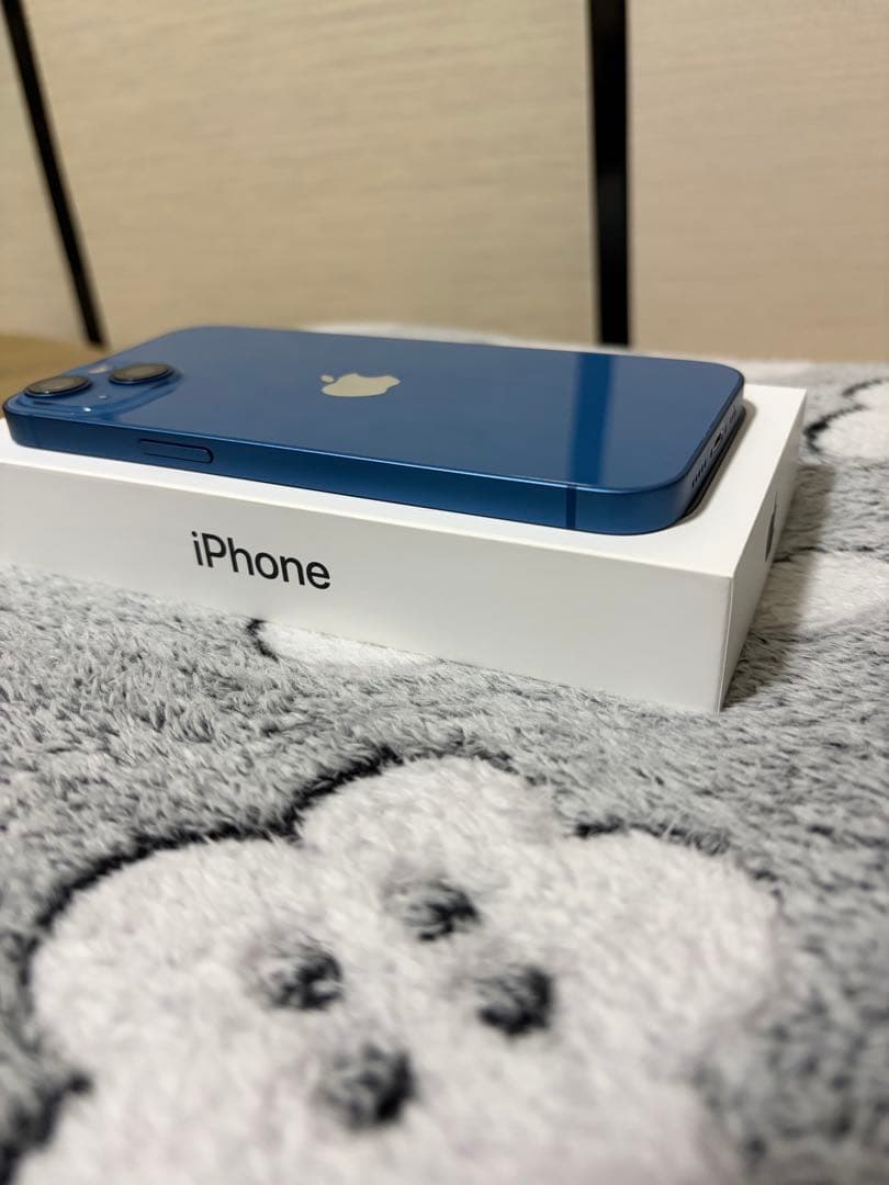 ［美品］iPhone13 256GB ブルー