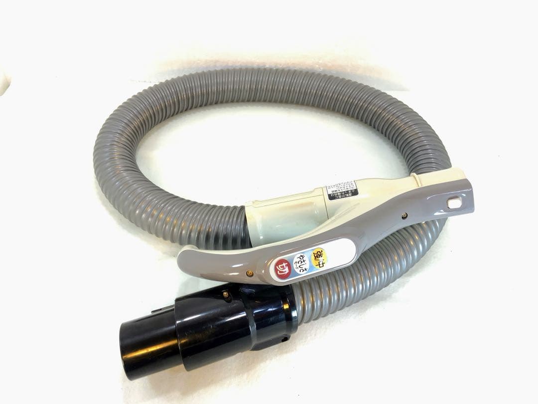 すもも　SHARP POWER CYCLONEクリーナー　EC-CT12