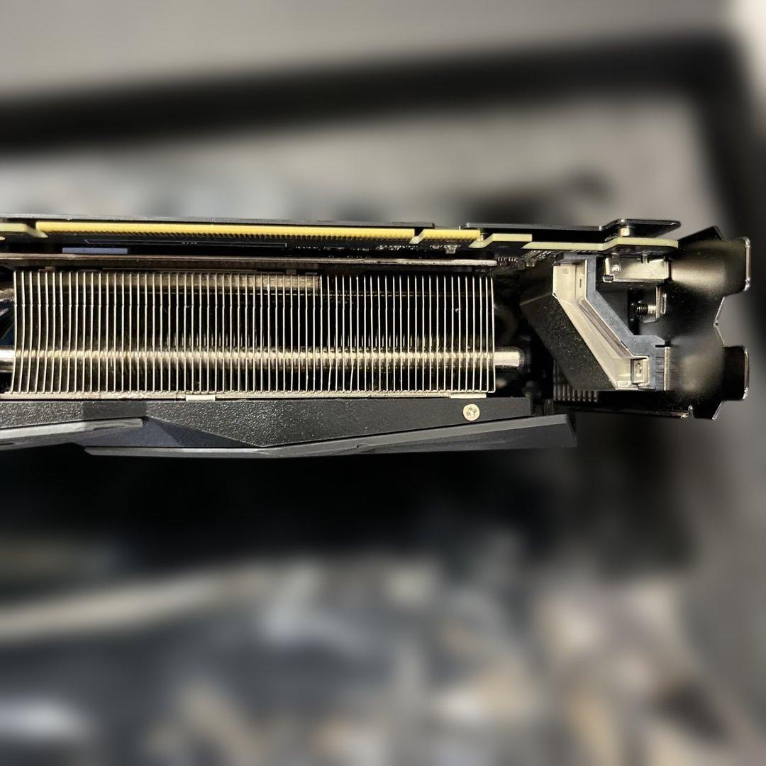 グラフィックボード・グラボ・ビデオカード ASUS ROG STRIX Radeon RX 580