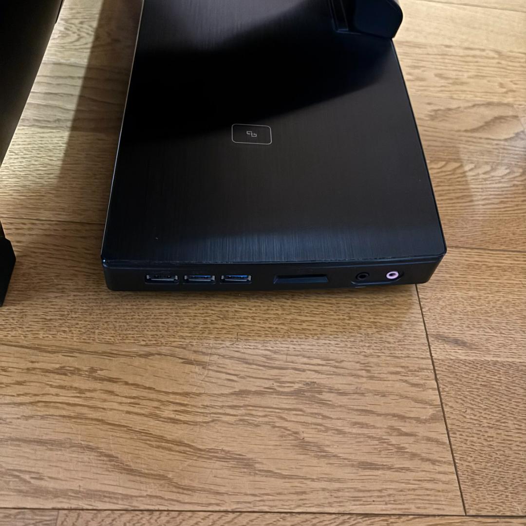 富士通 一体型PC（ESPRIMO WW1/M）