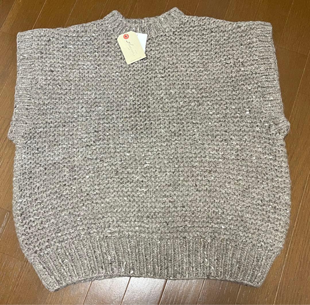 新品未使用　アンゴラ混　イチアンティークス　ベスト