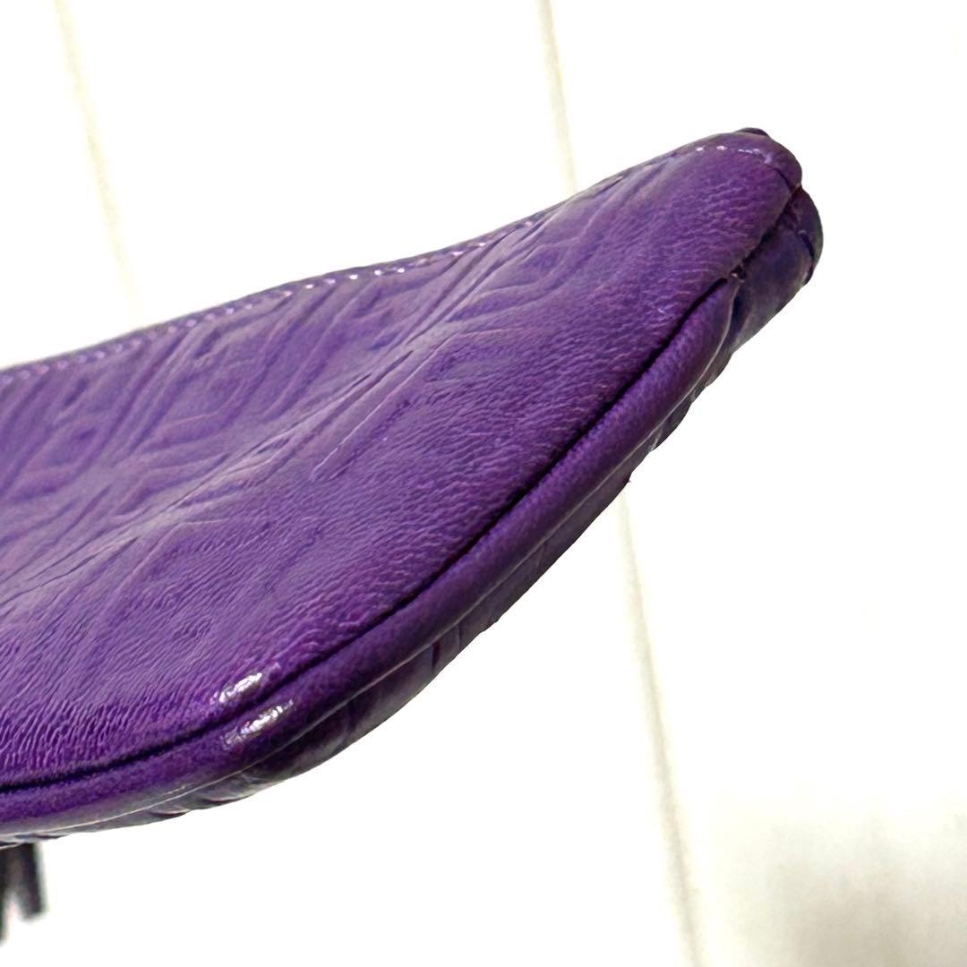 美品 FENDI フェンディ ズッカ エンボス加工 レザー ケース