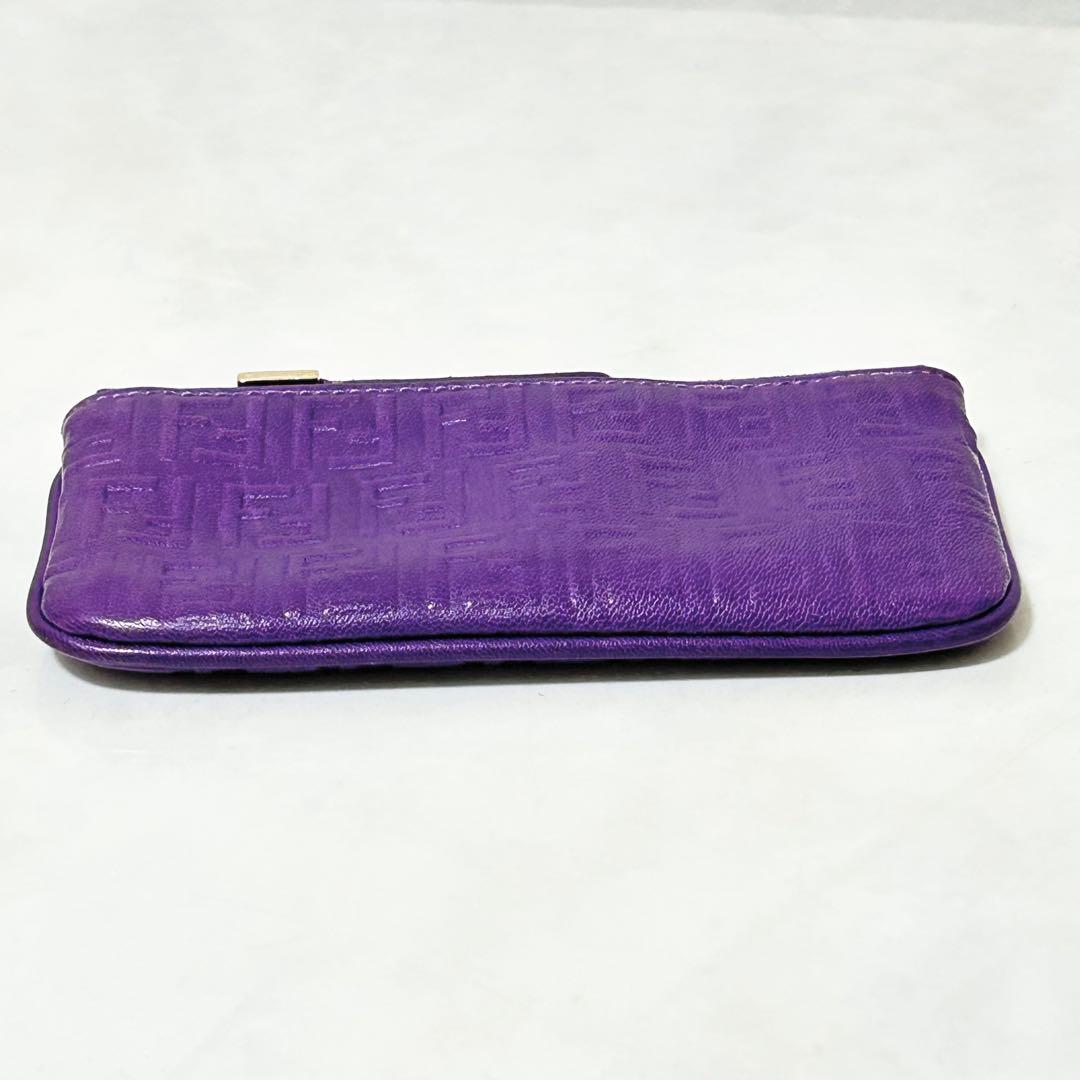 美品 FENDI フェンディ ズッカ エンボス加工 レザー ケース