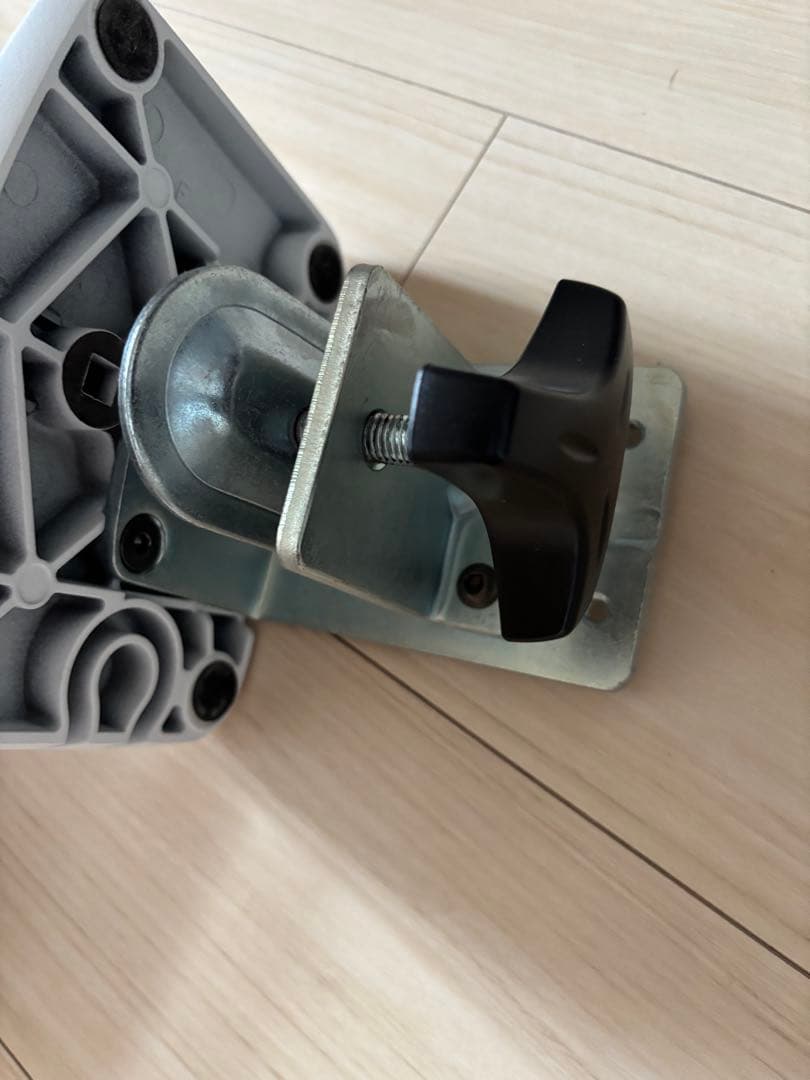 エルゴトロン　モニターアーム　ホワイト