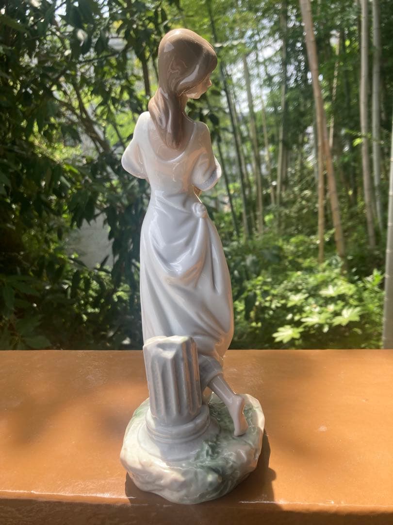 リヤドロ LLADRO 7704 アテネの庭 GARDENS OF ATHENS