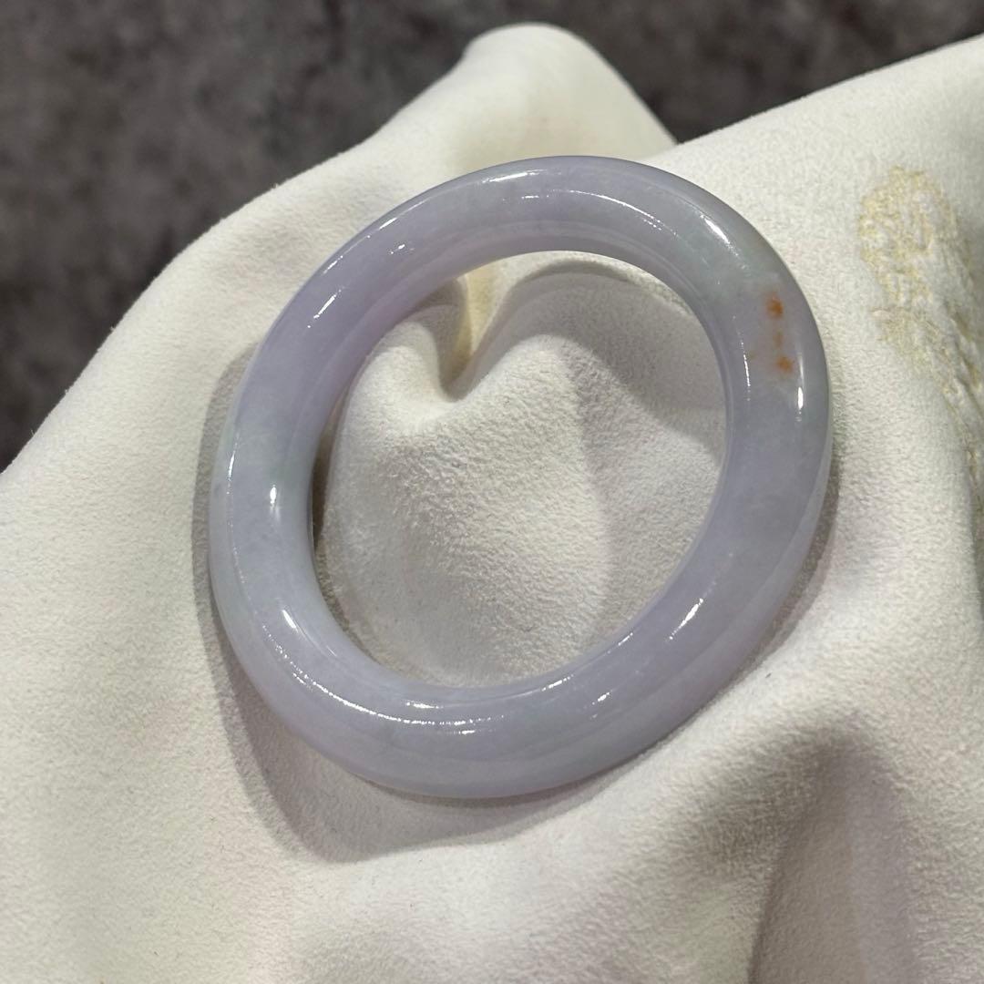 ミャンマー産　天然本翡翠　A貨　春彩　バングル　鑑定書付