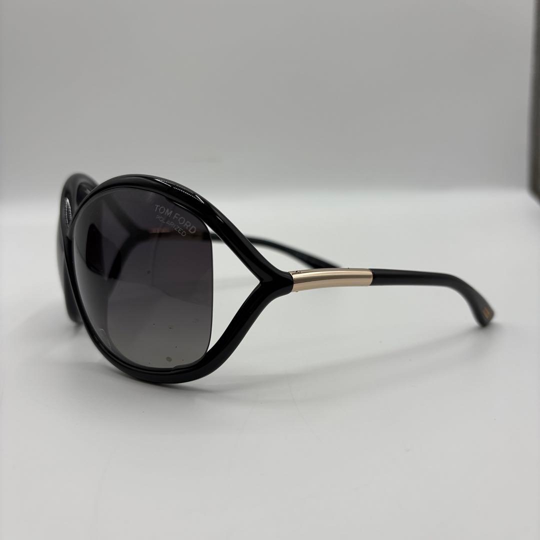 TOM FORD ブラックサングラス ケース付き