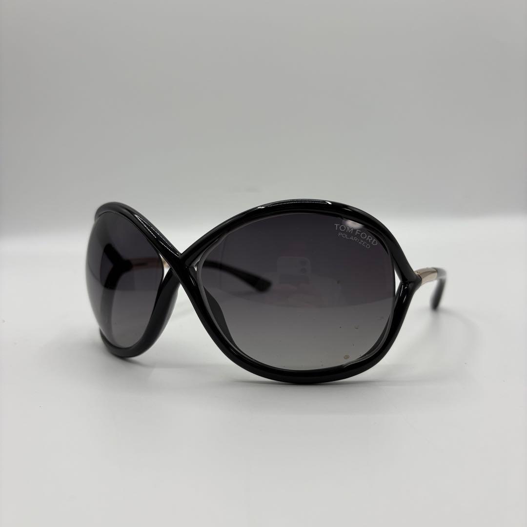 TOM FORD ブラックサングラス ケース付き