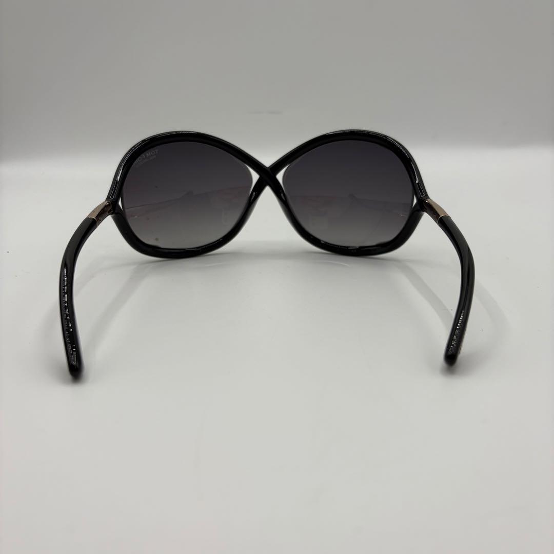 TOM FORD ブラックサングラス ケース付き